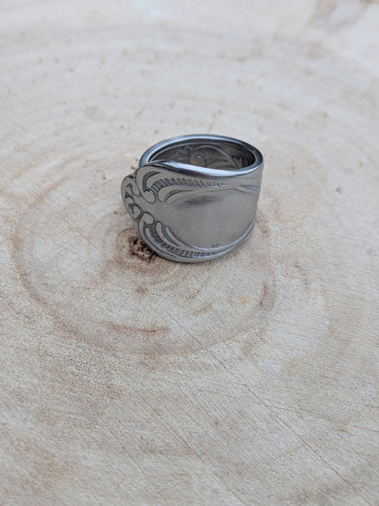 The Antique Ring🕰️ (Mid-Small)