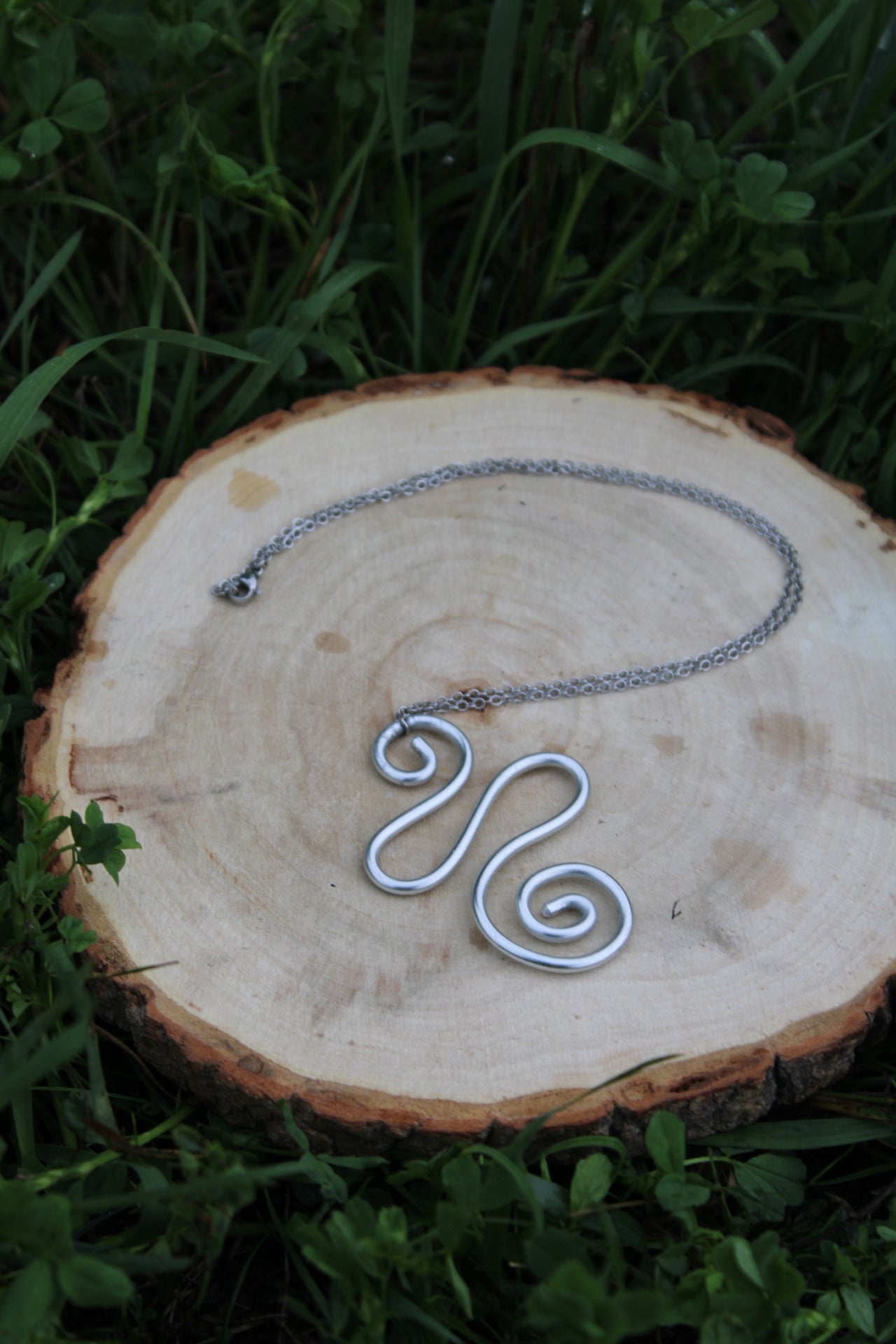 Swirl Pendant Necklace