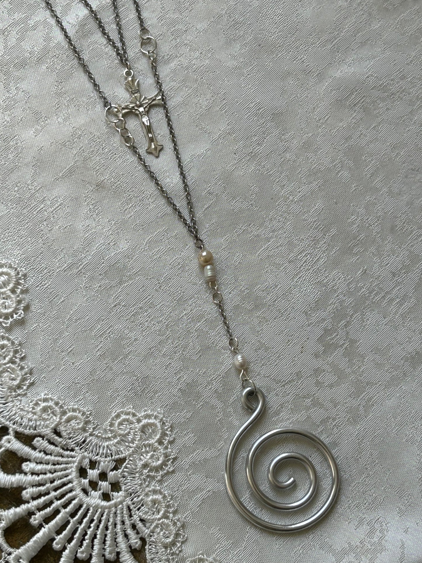 The Spiral X Cross Rosmary beads🪽