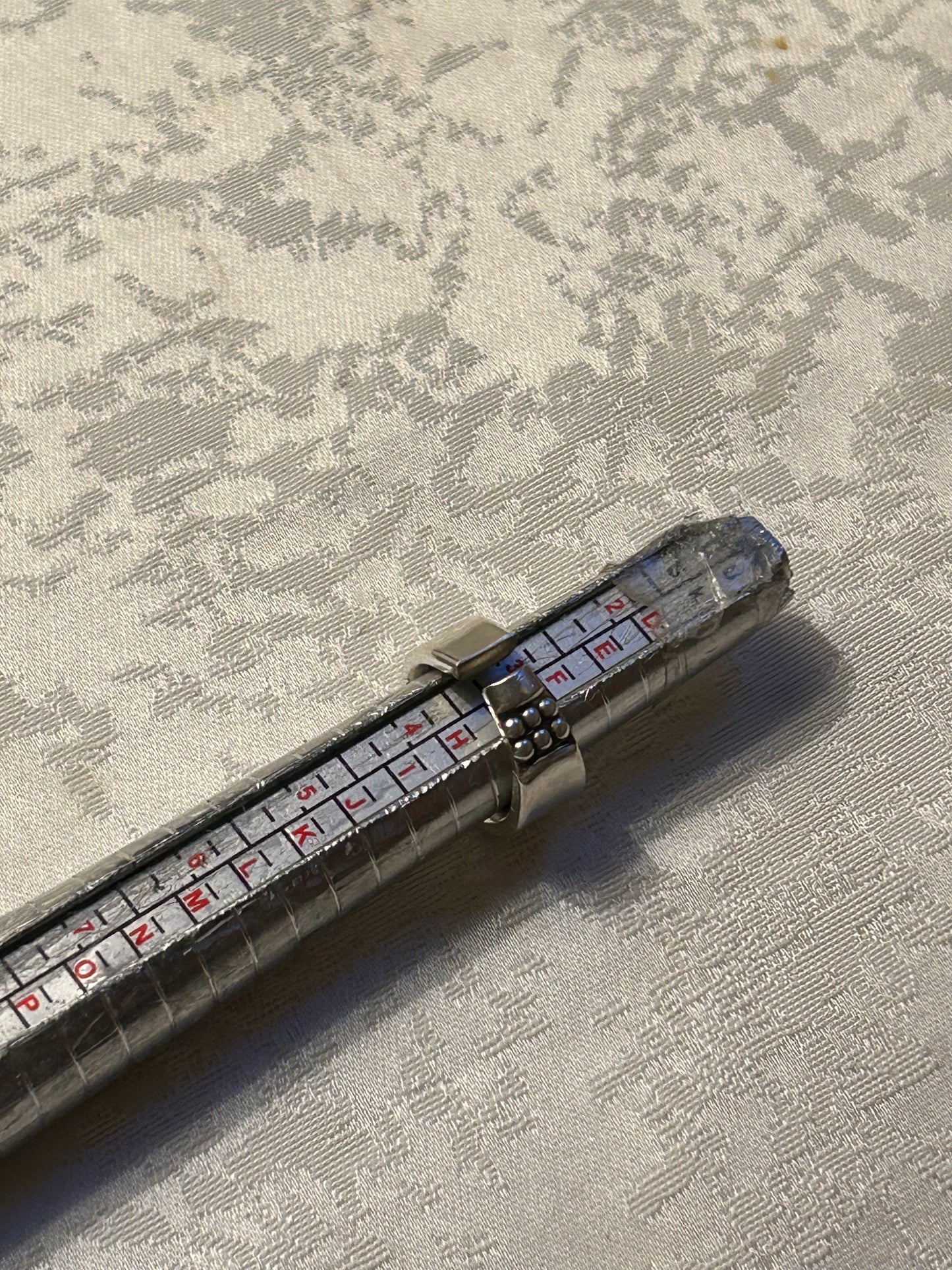 The Edgy Ring⛓️‍💥 (small)